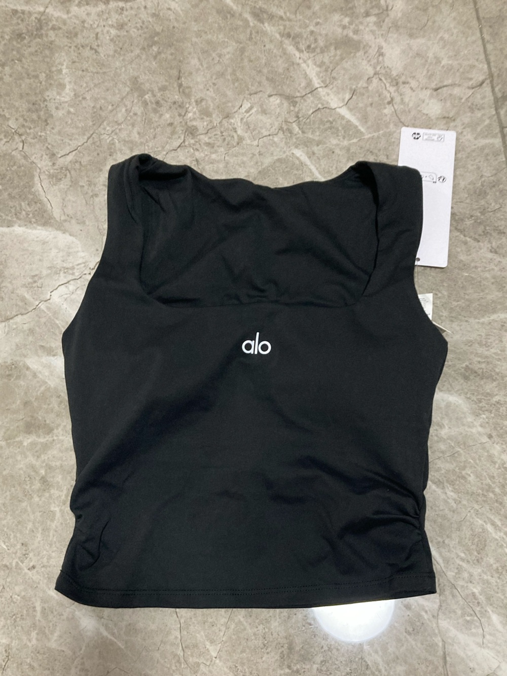 ALO Yoga Black Pleated Skort with Black Logo Crop Tank - Picture 4 of 6